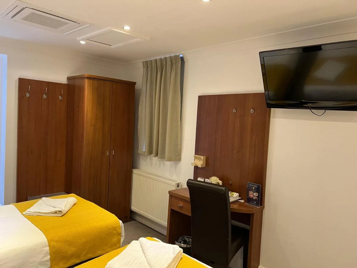 Twin Room